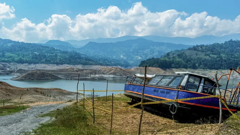 Colombia-corta-la-interconexion-electrica-con-Ecuador-jpg