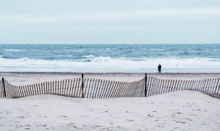 main-beach-new-york-city-beaches