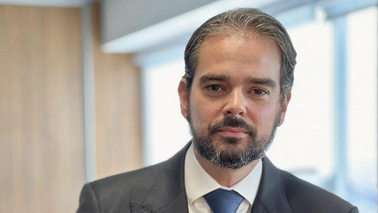 667bfc7659bf5b29c90d6cb4