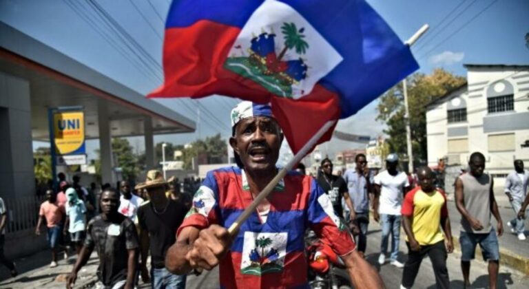 MARCHA-DE-HAITIANOS