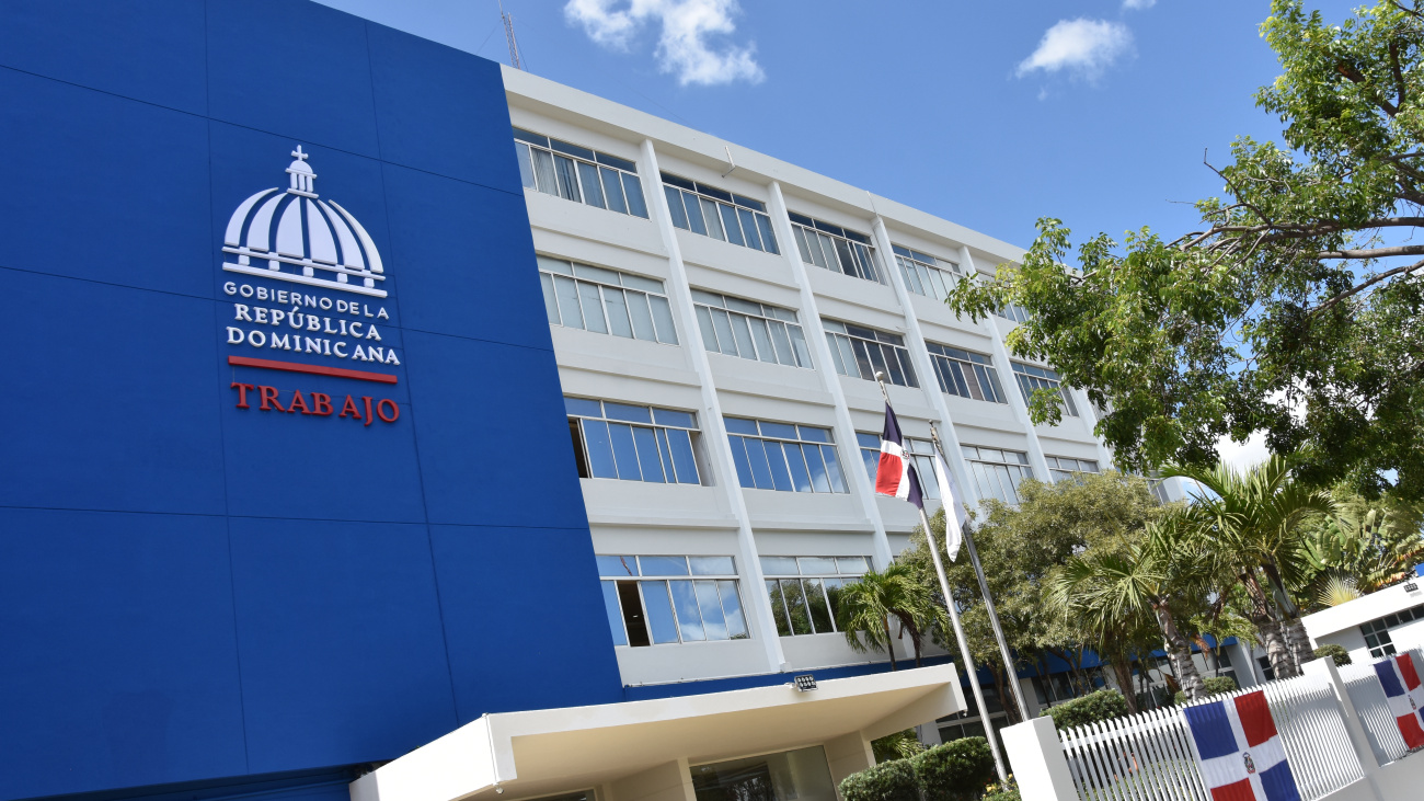Ministerio-de-Trabajo-invita-a-jornada-y-feria-de-empleo-para-Santo-Domingo-Este-y-Santiago