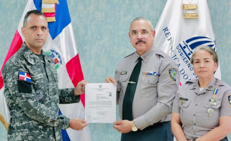 Policia-Auxiliar-1140x694