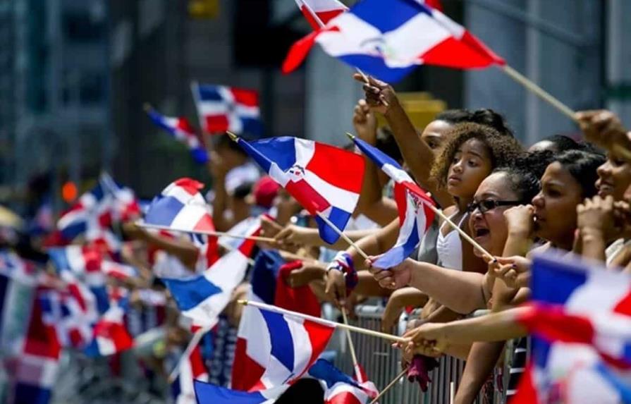 dominicanos-de-nueva-york-celebran-su-tradicional-desfile-de-forma-virtual-ff16dd5f-focus-0-0-895-573