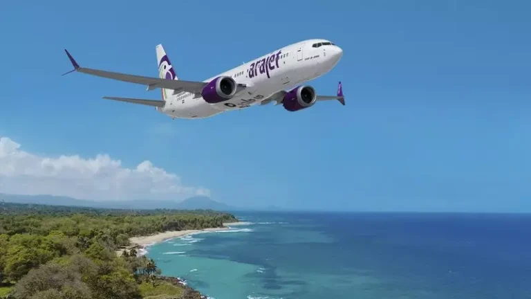 Boeing_Arajet_737_8