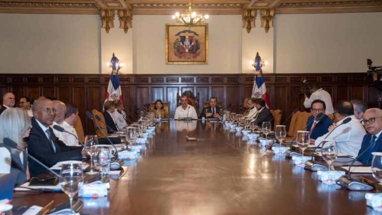 presupuesto-2025-sera-de-un-billon-484-mil-millones-de-pesos-focus-0-0-896-504