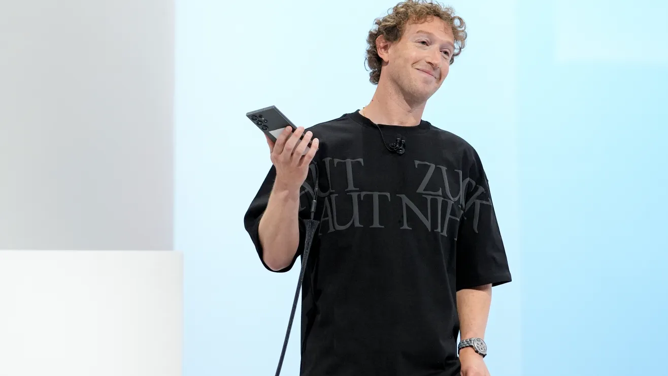 Adios-a-los-celulares-Mark-Zuckerberg-habla-de-un-nuevo-dispositivo-AP24269675289791