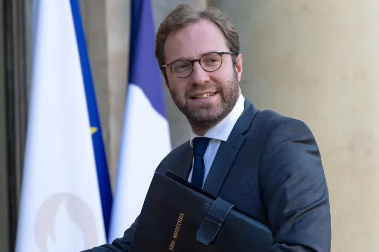 EA4259-FRANCE-MACRON-GOVERNMENT