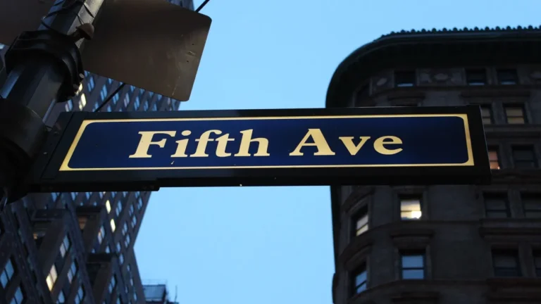 fifth-avenue-2850466_1920