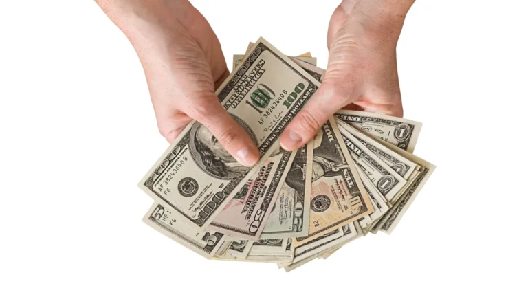 seguro-social-pagos-noviembre-2024-shutterstock_2482847783