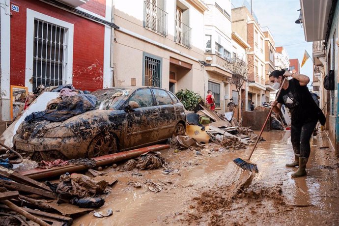 El-Gobierno-de-Espana-pide-a-la-Comunidad-Valenciana-320.000-euros-para-analizar-los-lodos-de-la-DANA