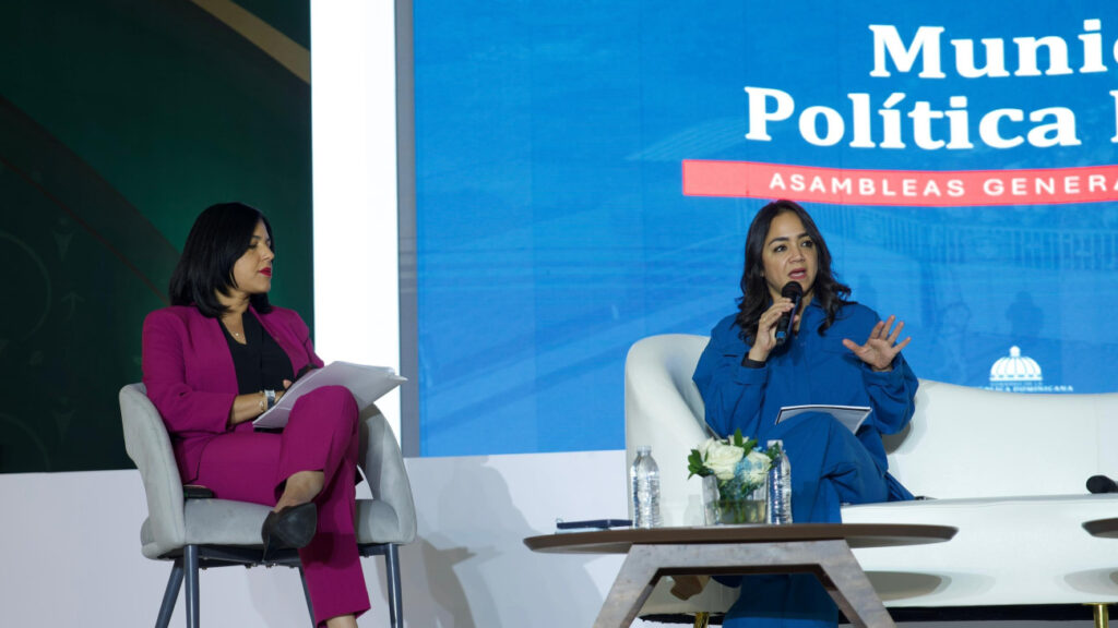 Ministra-Interior-y-Policia-recalca-importancia-de-los-municipios-para-tener-control-sobre-los-flujos-migratorios