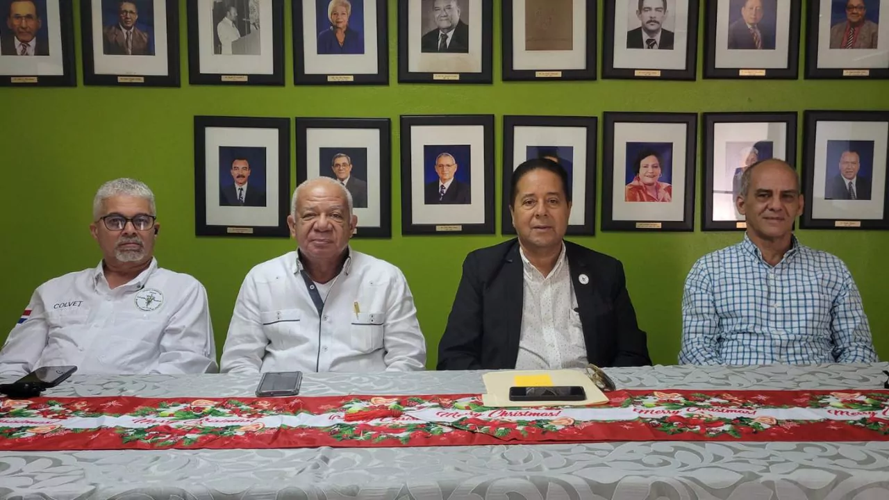 Colegio-Dominicano-de-Medicos-Veterinarios-anuncia-aumento-salarial-de-un-30-a-partir-de-febrero