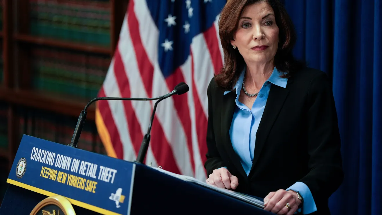 Hochul-Mangione.jpg