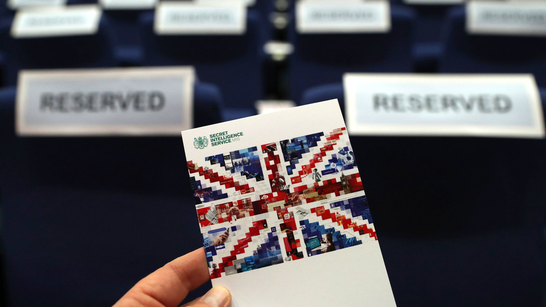 Servicios-de-seguridad-britanicos-prohiben-a-blancos-solicitar-pasantias