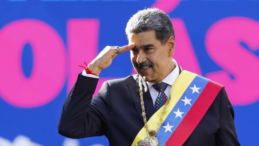 maduro-designa-comision-para-que-trabaje-en-una-reforma-constitucional-focus-0.15-0.44-896-504