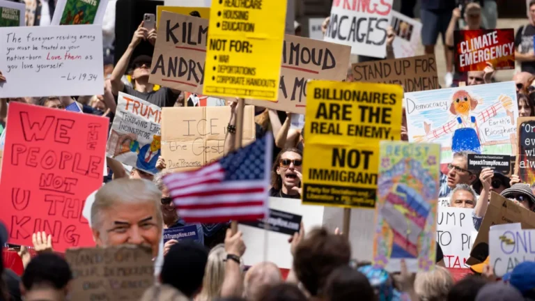 1ae6499fdb4617cddf73129a89013db8215413fdw