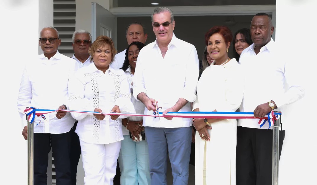 Abinader-inaugura-en-la-Armada-RD