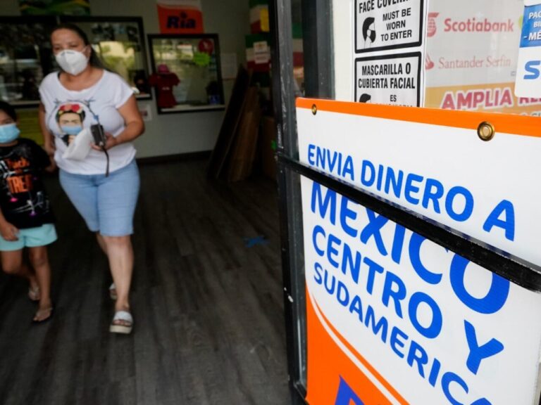 remesas mexico photo