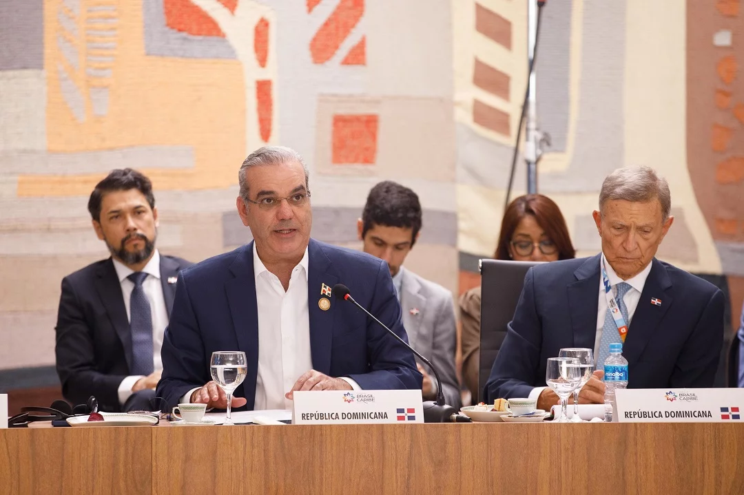 Abinader-durante-una-de-sus-intervenciones