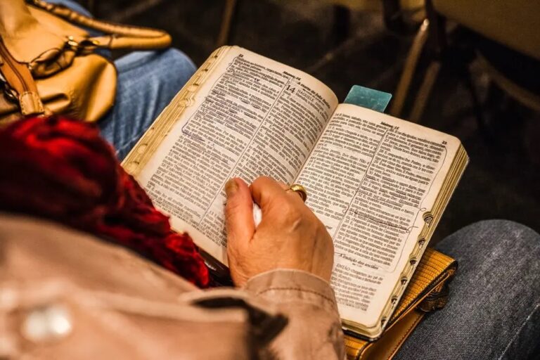 read-the-Bible