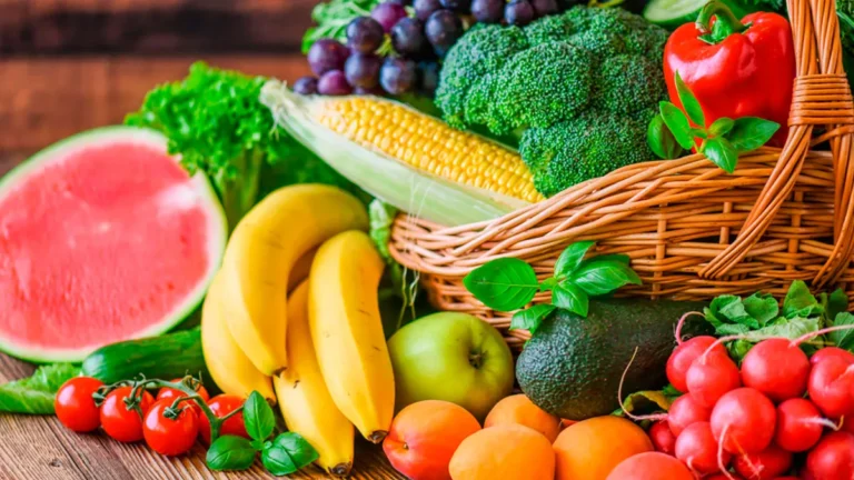 alimentacion-saludable-las-frutas-y-verduras-que-hay-que-comer-para-vivir-mas-anosjpg