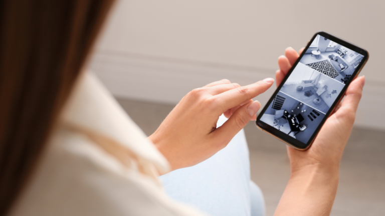 convertir-telefono-en-camara-de-seguridad_shutterstock_1724170843