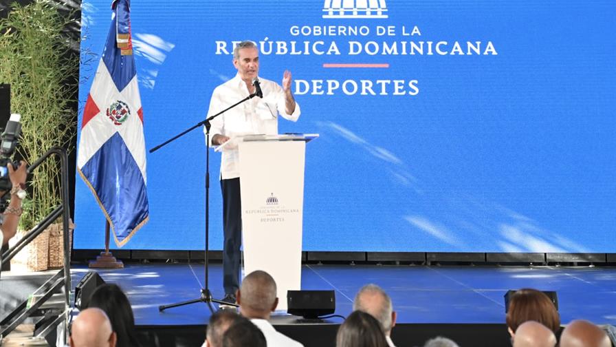 abinader-dispone-rd2000-millones-para-construir-25-polideportivos-c2010117-focus-0-0-896-504