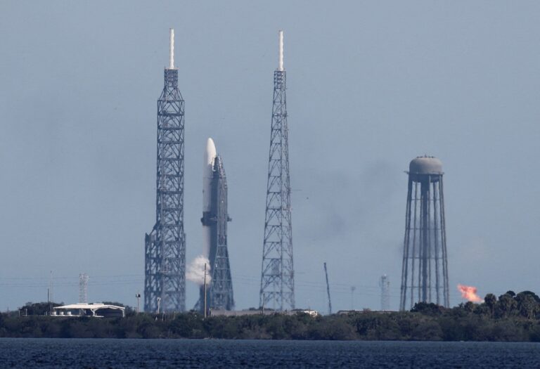 2025-11-09t175752z-702401761-rc25that0e3x-rtrmadp-3-space-mars-20251109223624483