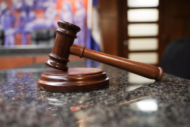 64a77b71c6200.r_d.1053-352