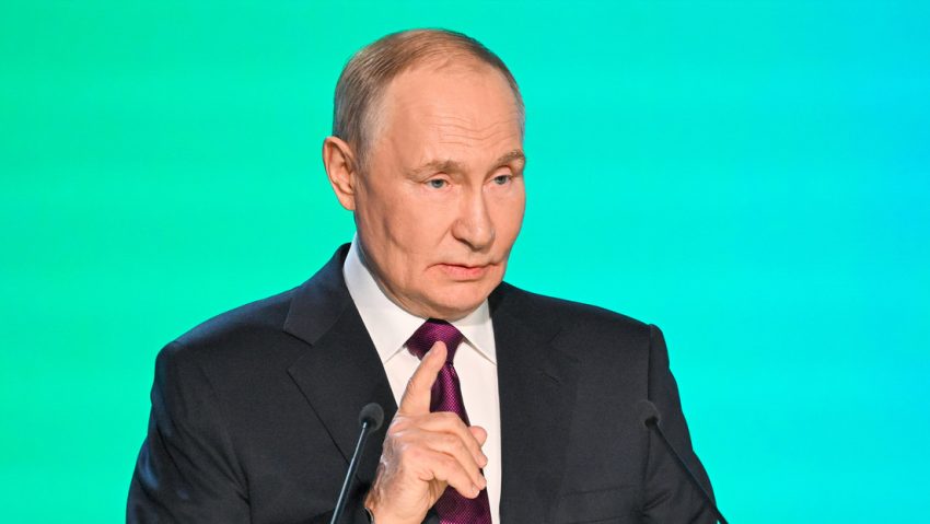 Kremlin-pide-prestar-atencion-a-como-define-Putin-al-regimen-de-Kiev-850x479