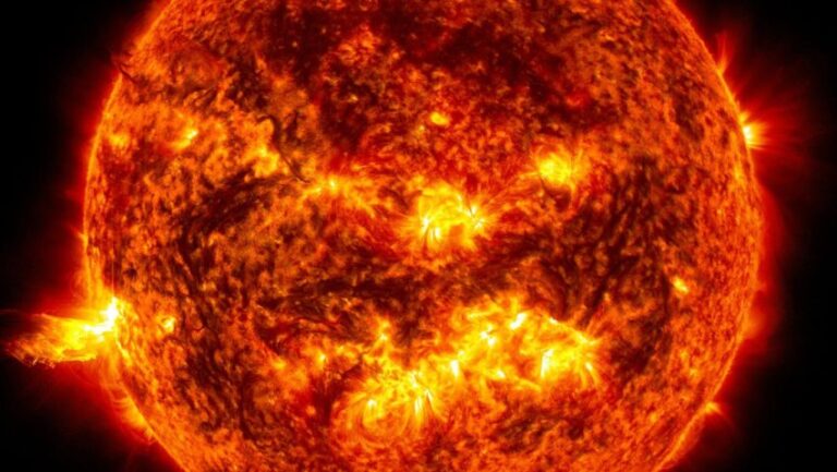 La-actual-tormenta-geomagnetica-fue-la-mas-intensa-del-ano-y-la-segunda-mas-potente-en-5-anos-850x479