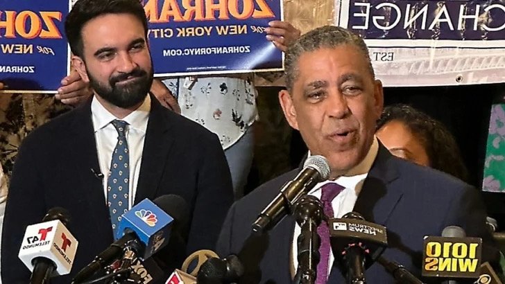 Espaillat-cuando-daba-su-apoyo-electoral-a-Mamdani-728x410