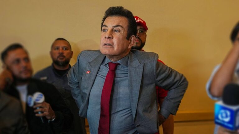 Nasralla-dice-que-le-robaron-votos-en-la-mayoria-de-departamentos-de-Honduras