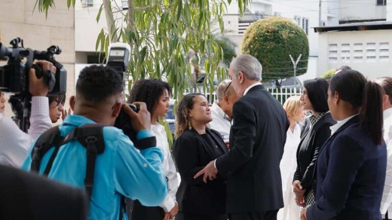 abinader-dice-por-que-alburquerque-no-fue-funcionario-de-su-gobierno-fbb99817-focus-0-0-896-504