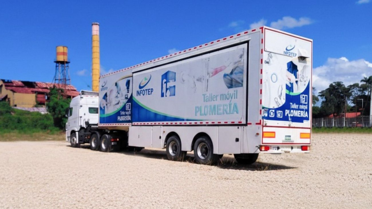 Infotep-instala-talleres-moviles-en-Montellano-para-fortalecer-la-preparacion-de-personal-hotelero-en-Puerto-Plata