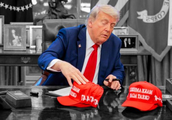 La-gorra-de-Trump-se-cuela-en-la-Conferencia-de-Seguridad-de-Munich-850x479
