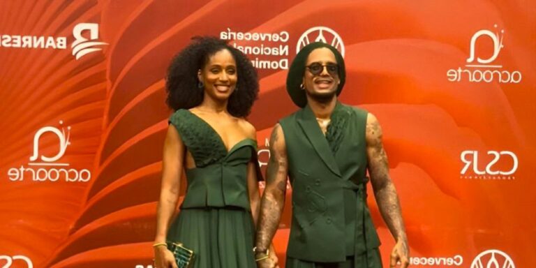 Copia-de-Post-de-Instagram-Feliz-Cumpleanos-Sencillo-Minimalista-Azul-1000-x-500-px-1000-x-500-px-37