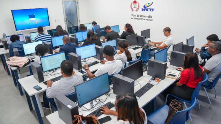 Infotep-destaca-crecimiento-de-su-programa-de-formacion-virtual-en-el-Dia-Mundial-del-Aprendizaje-Digital-850x478