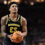 69d31290e667d.r_d.1476-826