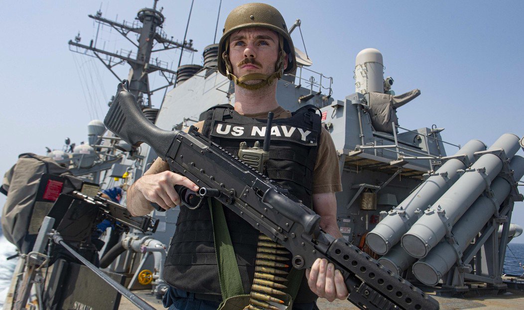 El-primer-mensaje-de-las-fuerzas-de-EE.UU_.-tras-24-horas-de-bloqueo-naval-a-Iran