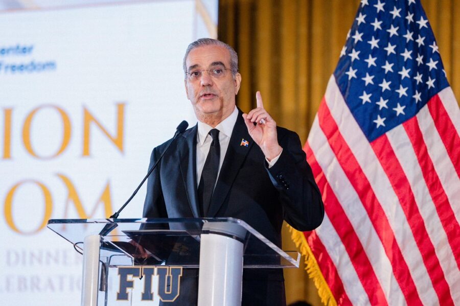 Abinader-e-Miami-900x599