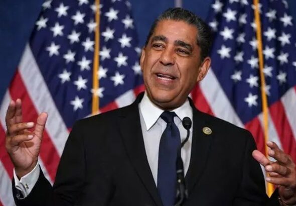 Adriano-Espaillat-