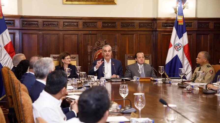 gasto-publico-en-republica-dominicana-medidas-para-ahorrar-40000-mill-f2047403-focus-0-0-896-504