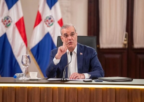 Abinader-en-La-Agenda-Semanal