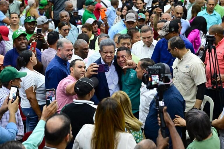 H-12.-16102026-Leonel-Fernandez-sostendra-reuniones-con-empresarios-y-productores-agricolas-en-La-Vega-este-fin-de-semana