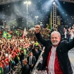 Politician_celebrating_electoral…_20261026103237